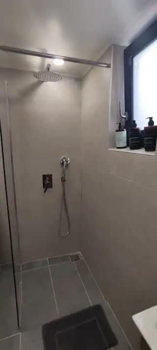 Apartamento Oros Eros Hidra Exterior foto