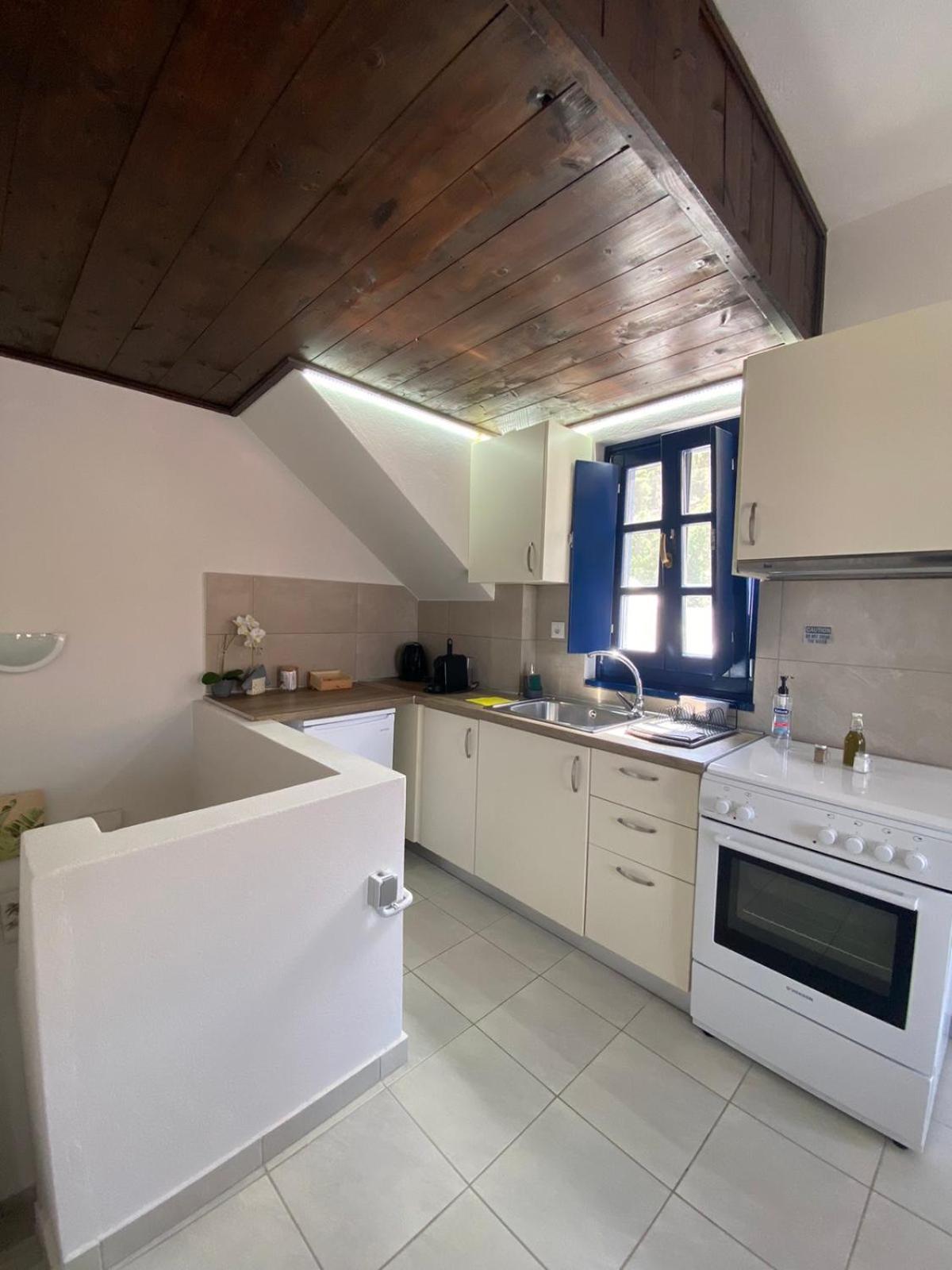 Apartamento Oros Eros Hidra Habitación foto